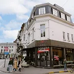 Huswell - The Jungle\' Studio In The Heart Of Ghent
