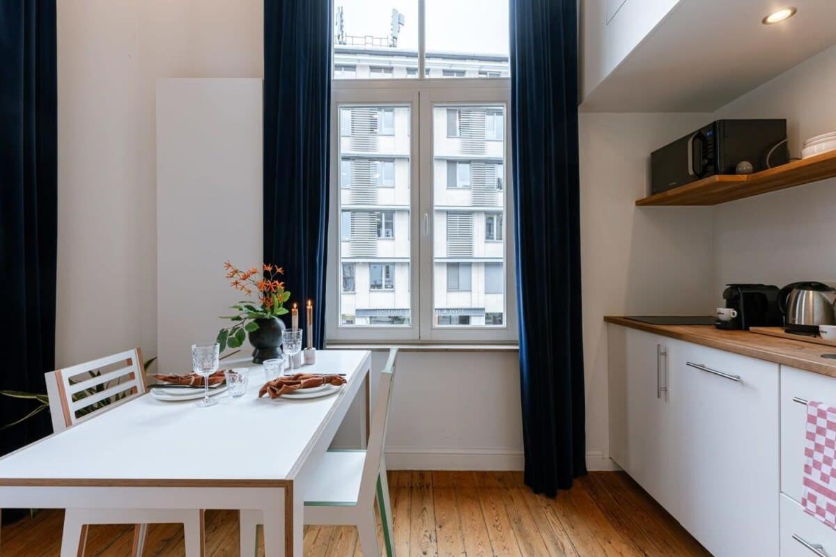 Apartment Huswell - The Jungle' In The Heart Of *