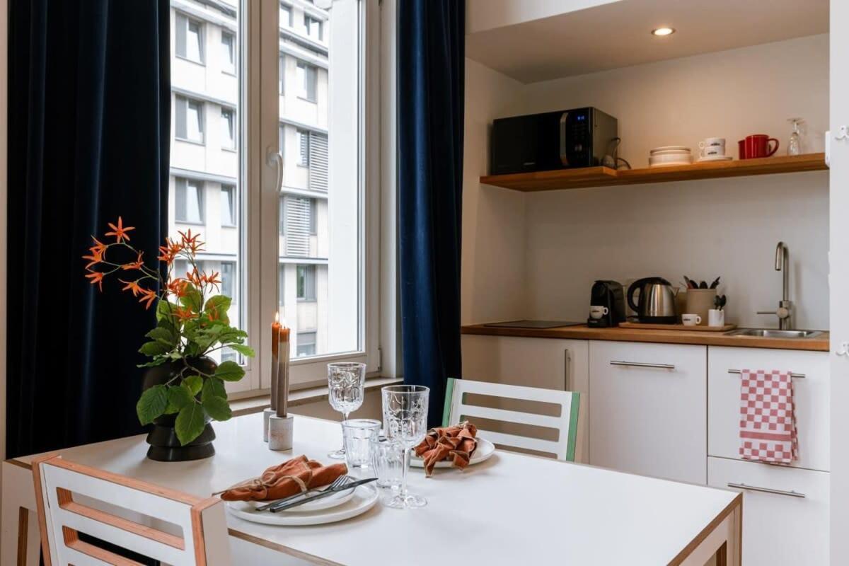 Huswell - The Jungle' In The Heart Of Apartment Ghent