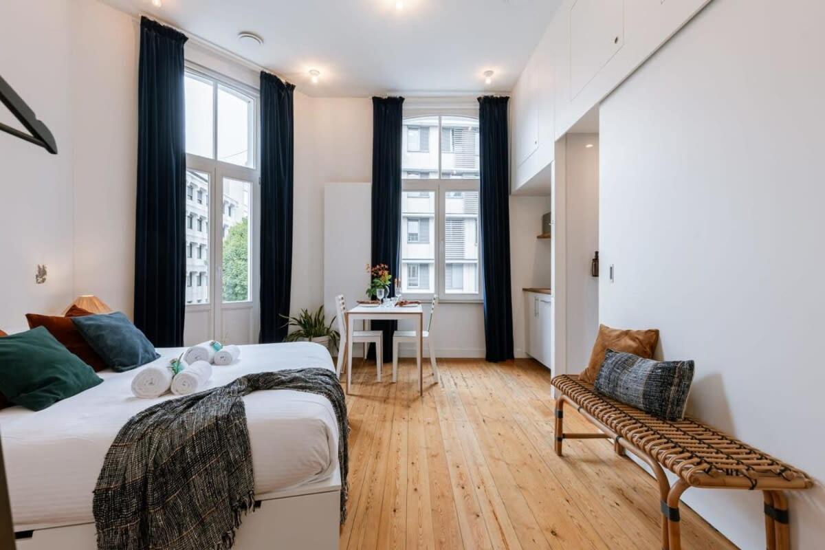 Huswell - The Jungle' In The Heart Of Apartment *